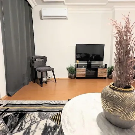 Superb & Elegant 3-bedroom Apt, Osmanbey Apartment Istanbul
