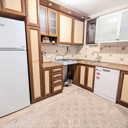 Apartment Superb & Elegant 3-bedroom Apt, Osmanbey Istanbul