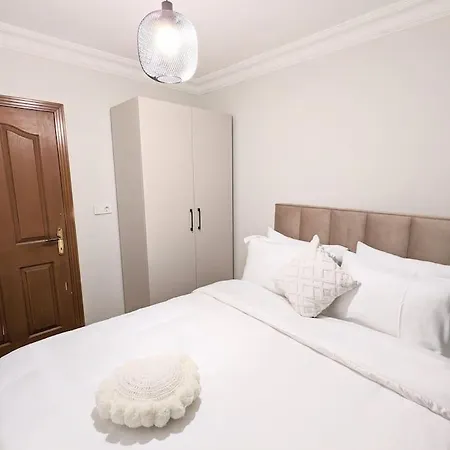 Superb & Elegant 3-bedroom Apt, Osmanbey * Istanbul
