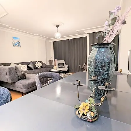 Apartment Superb & Elegant 3-bedroom Apt, Osmanbey *