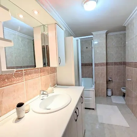 Superb & Elegant 3-bedroom Apt, Osmanbey Apartment Istanbul