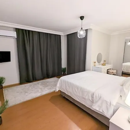 Superb & Elegant 3-bedroom Apt, Osmanbey
