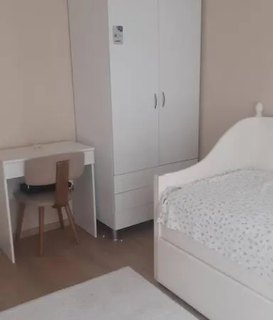 Apartment Cosy And Fully Furnished 2 Bedroom