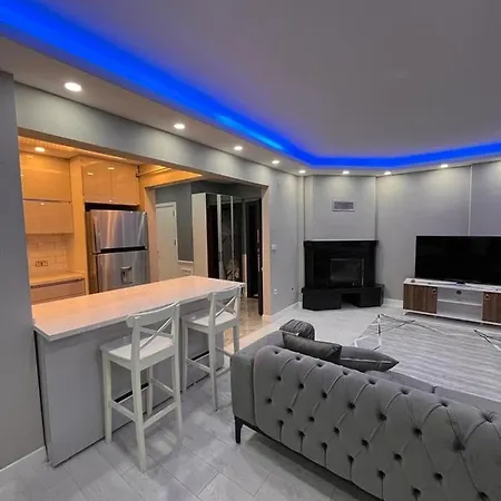 Apartment Muhtesem Konumda Somineli Lux Daire Istanbul