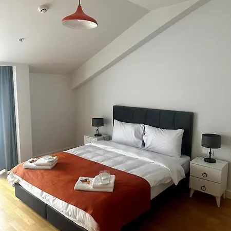 The Y Apartahotel 2*