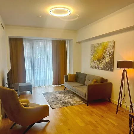 Apartahotel The Y