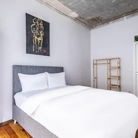 Apartment Comfortable Flat With Great Location In Beyoglu