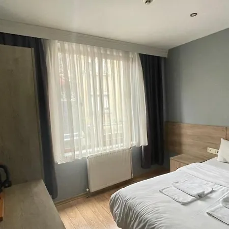 Rozza Hotel