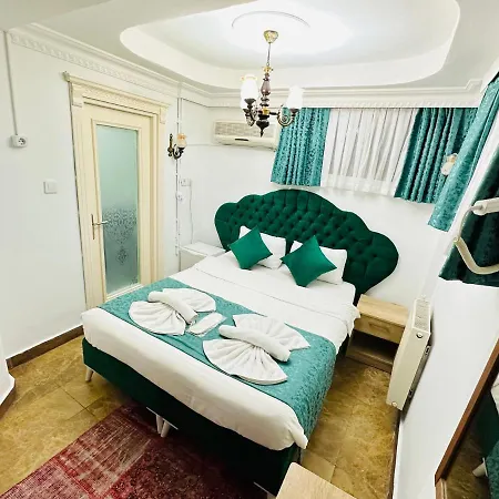 La Petite Maison Ξενοδοχείο 2*