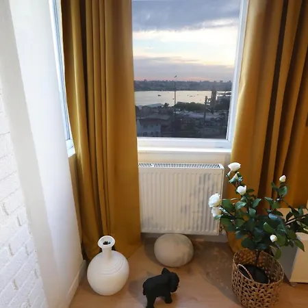 Central Flat W Sea View And Near Galata Tower Appartamento Provincia di Istanbul