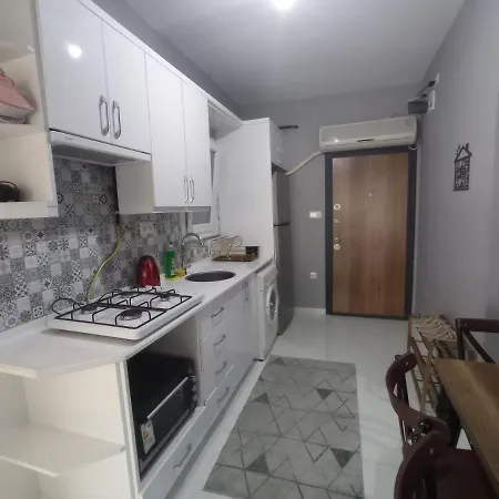 Sweet In Historical Area 3b Apartment