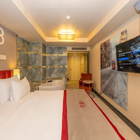 Ramada By Wyndham Pera Taksim Hotel Istambul