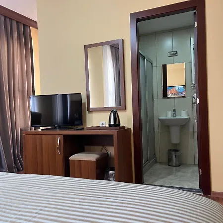 Cordis Apartment