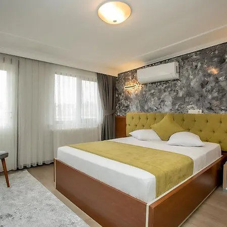Pera Capitol Hotel