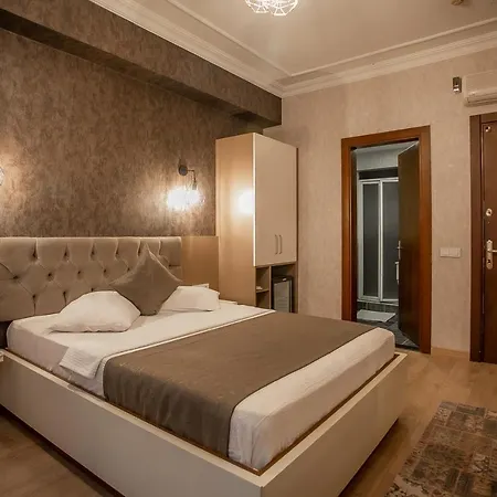 Pera Capitol Hotel