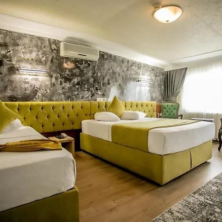 Pera Capitol Hotel 3*