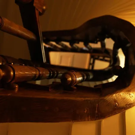 Tilas - In 19th Century Wooden Townhouse,kadikoy Hotel *
