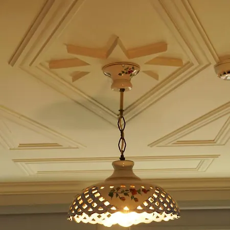 Tilas - In 19th Century Wooden Townhouse,kadikoy Hotel *