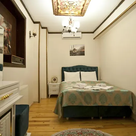 Bed & Breakfast Paris Garden