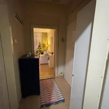 Apartment Cosy And Fully Furnished 2 Bedroom *