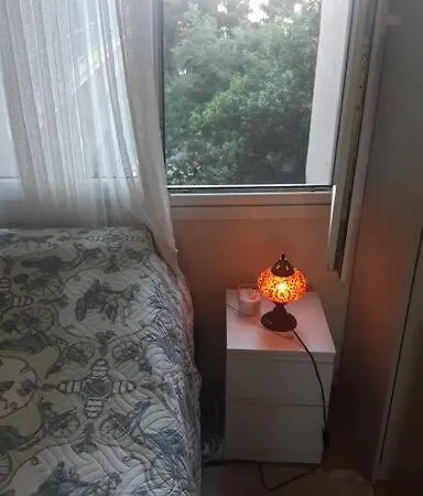 Cosy And Fully Furnished 2 Bedroom