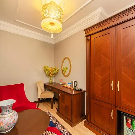 Hotel The Magnaura Palace 4*