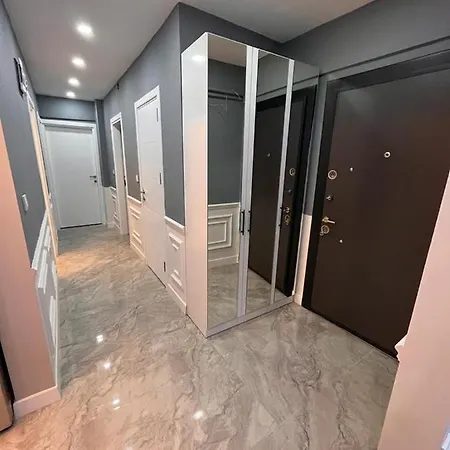 Muhtesem Konumda Somineli Lux Daire * Istanbul