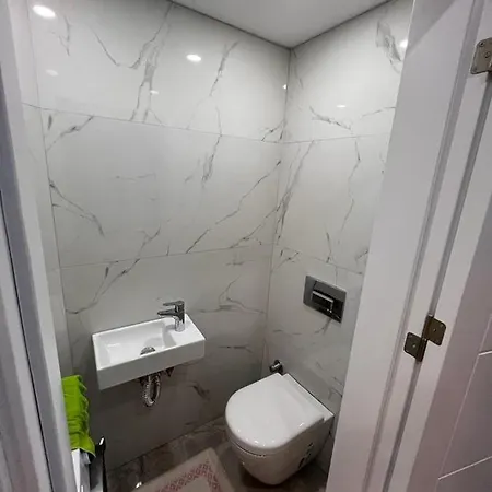 Muhtesem Konumda Somineli Lux Daire Apartment