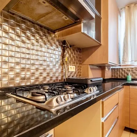 Cozy Flat With Location In Uskudar