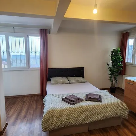 Taila Apartment *