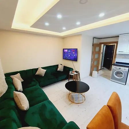 4,e Aksemsettin Mh Sari Abdullah Efendi Sk 11 N 1,2,3 Appartement Istanboel