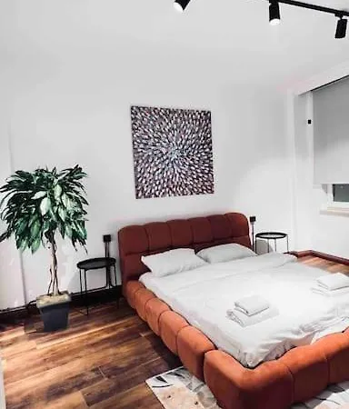 New 4bedroom 3bathroom Elevator Fatih/balcony Ac * Istanbul
