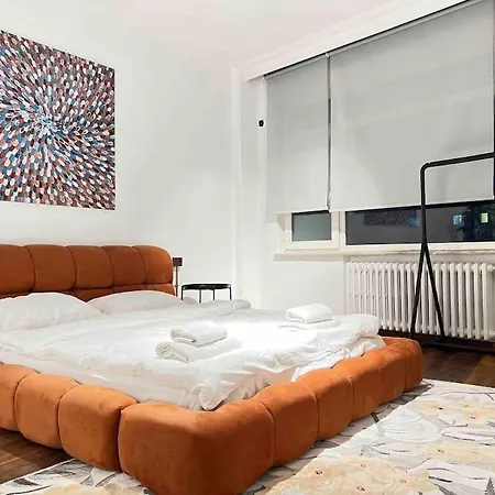 Apartment New 4bedroom 3bathroom Elevator Fatih/balcony Ac *