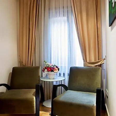 Bright Hotel 3*