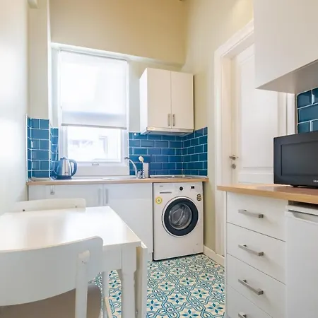 Delightful Flat Near Taksim Square In Sisli Apartment
