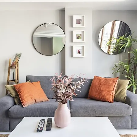 Stylish Duplex With Terrace 650 M To Galata Tower