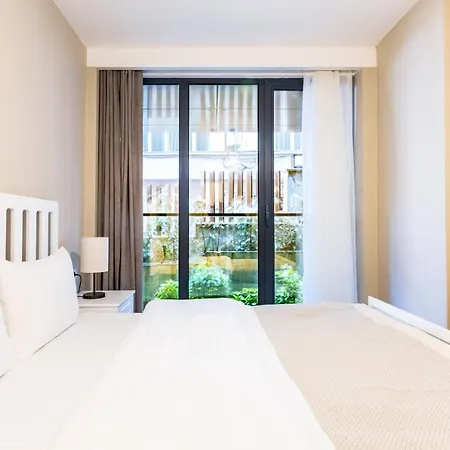 Chic And Convenient Flat In Kagithane Istanbul
