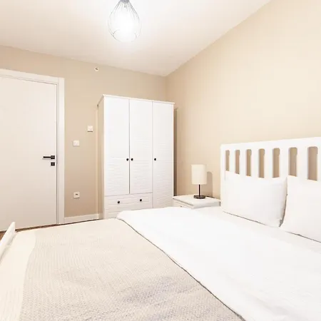 Chic And Convenient Flat In Kagithane Apartment *