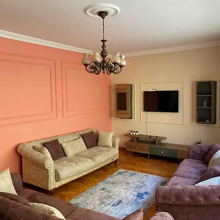 3+1 Sisli Square Central House *