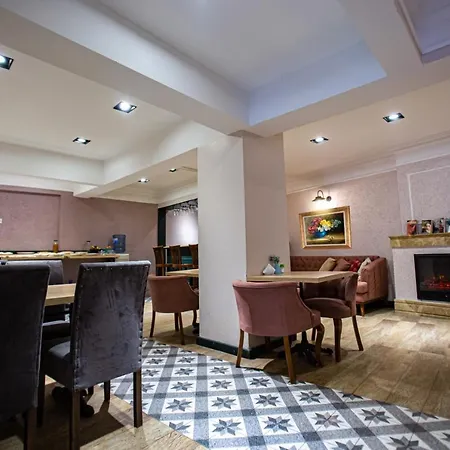Comfort Taksim 3*
