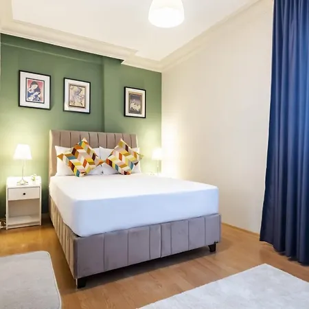 Apartment Exquisite Flat Near Bagdat Street *