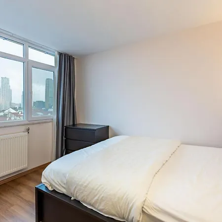Flat With Lovely Terrace Near Osmanbey Metro Station In Ferikoy, Sisli Apartment