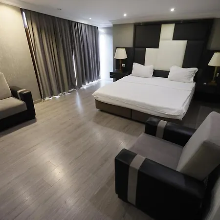 Evoda Apartment *