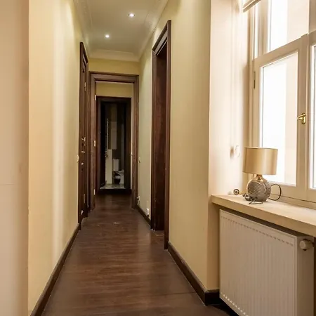Designer Flat, 3br, 2ba Apartment Istanbul