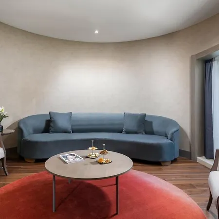 Ramada By Wyndham Asia Otel
