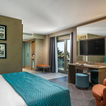 Hotel Aspera Altunizade 4*