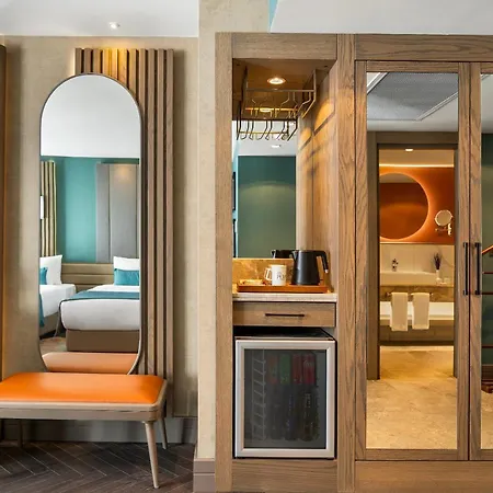Ramada By Wyndham Asia Otel 4*