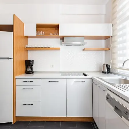 Spacious On Bagdat Street Kadikoy Istanbul