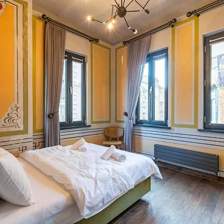 Apartment Historical Flat With Hammam Near Taksim Istanbul