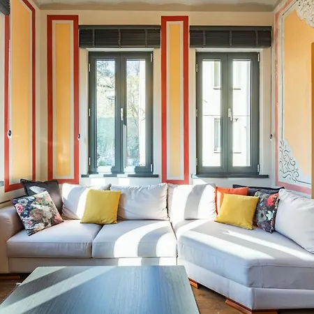 Historical Flat With Hammam Near Taksim * Istanbul